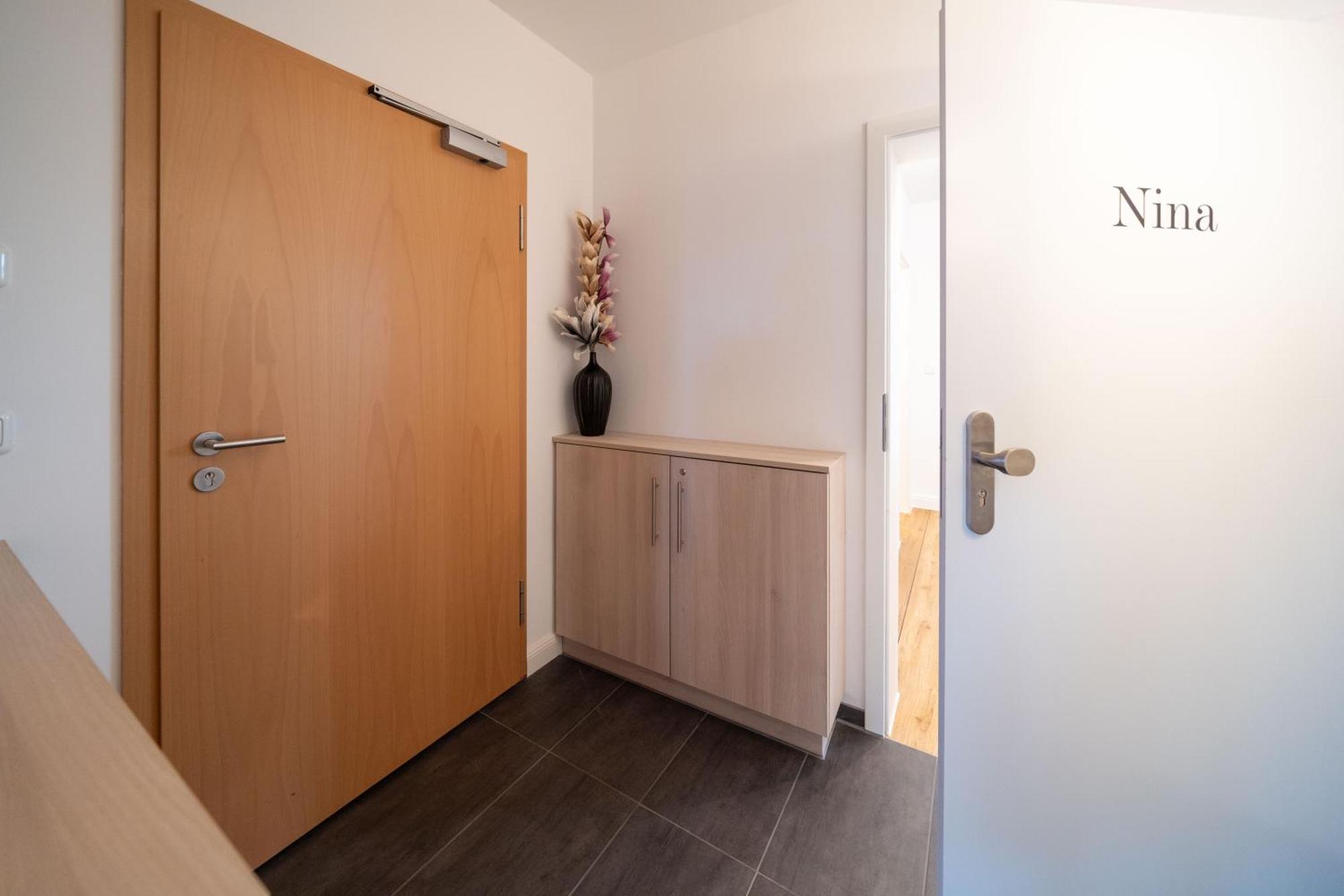 Moebliertes Wohnen - Nina Appartement Rostock Buitenkant foto
